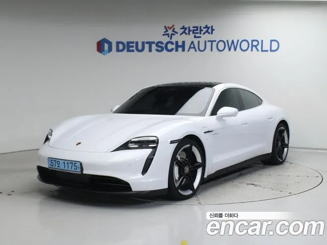 Porsche Taycan Base