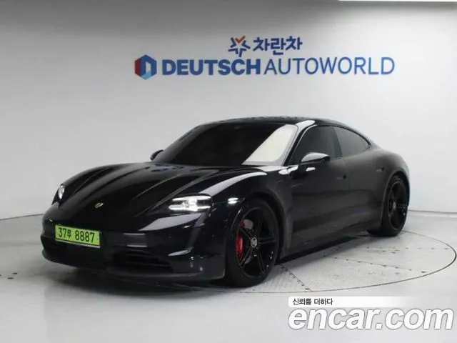 Porsche Taycan 4S