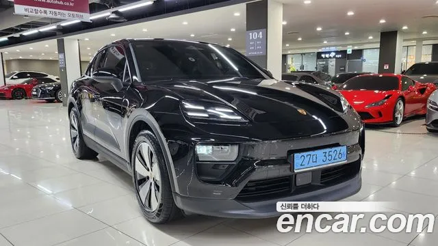 Porsche Macan Base