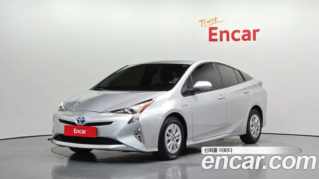 Toyota Prius 1.8 E