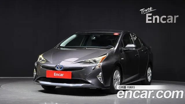 Toyota Prius 1.8 E