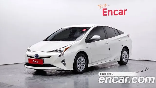 Toyota Prius 1.8 E