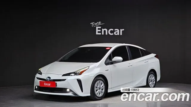 Toyota Prius 1.8 AWD