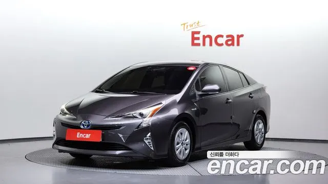 Toyota Prius 1.8 E