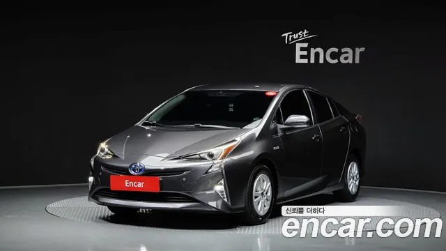 Toyota Prius 1.8 E