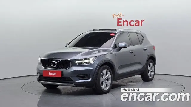 Volvo XC40 T4 Momentum