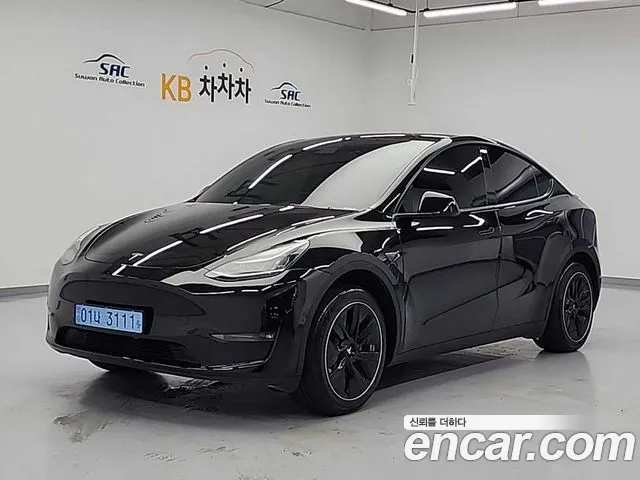 Tesla Model Y Standard Range