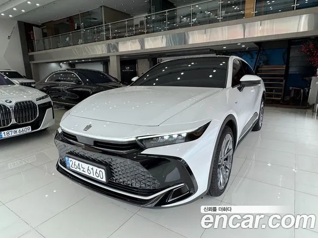 Toyota Crown 2.5 4WD Hybrid