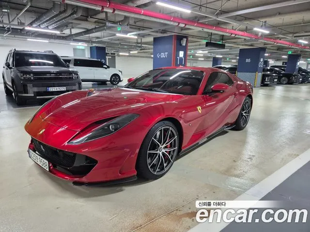 Ferrari 812 6.5 V12
