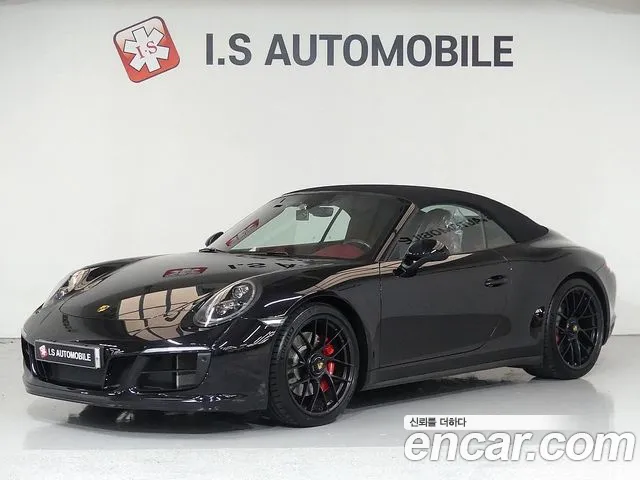Porsche 911 Carrera 4 GTS Cabriolet