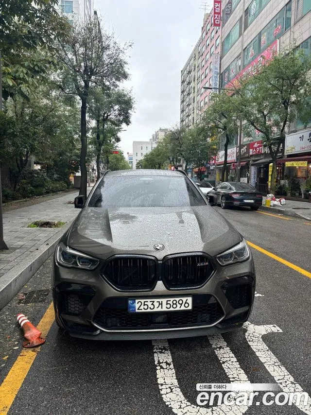 BMW X6M 4.4
