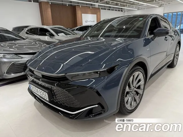 Toyota Crown 2.5 4WD Hybrid