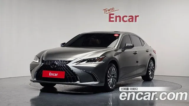 Lexus ES Luxury Plus