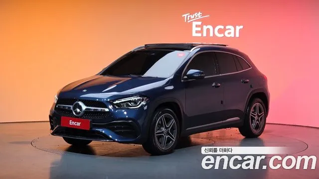 Mercedes-Benz GLA-Class GLA250 4MATIC