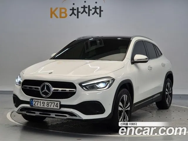Mercedes-Benz GLA-Class GLA220