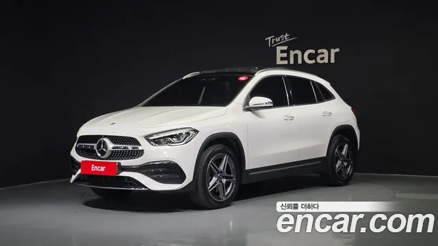Mercedes-Benz GLA-Class GLA250 4MATIC