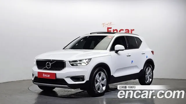 Volvo XC40 B4 Momentum
