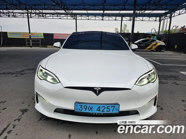 Tesla Model S AWD