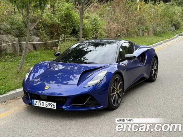 Lotus Emira 2.0