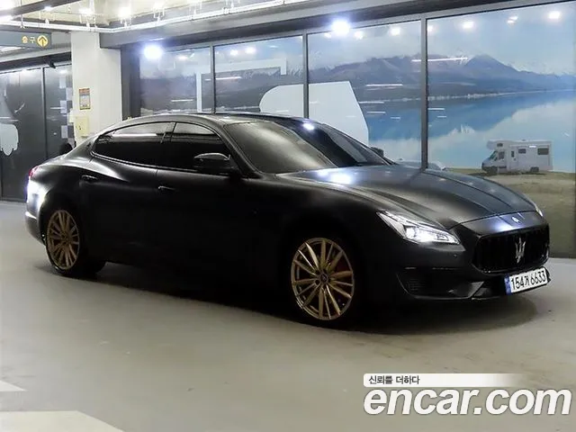 Maserati Quattroporte Q4 Modena