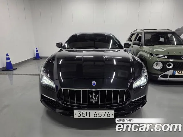 Maserati Quattroporte 3.0 V6