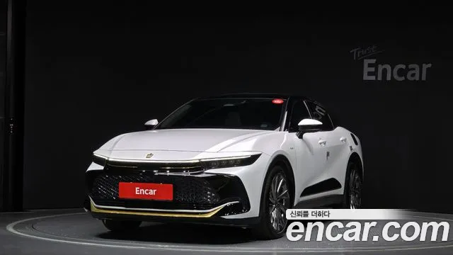 Toyota Crown 2.5 4WD Hybrid