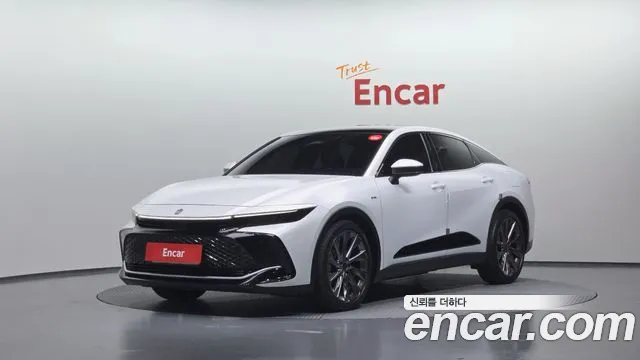 Toyota Crown 2.5 4WD Hybrid