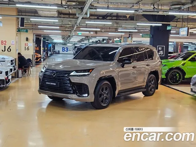 Lexus LX 700h Overtrail