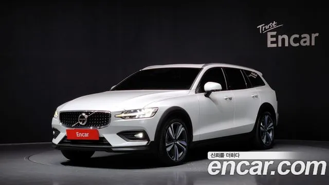 Volvo V60 T5 Pro AWD