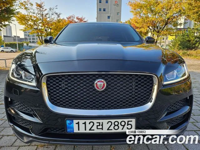 Jaguar F-PACE 20d Prestige