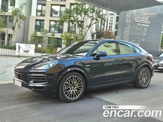 Porsche Cayenne 3.0 E-Hybrid Coupe