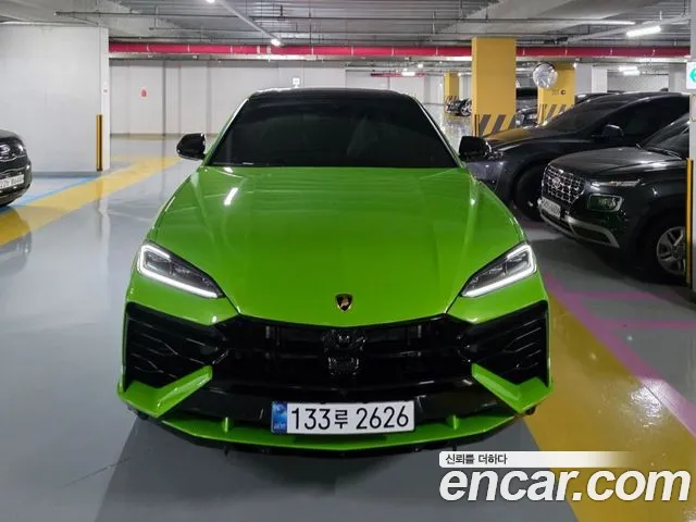 Lamborghini Urus 4.0 V8 SE