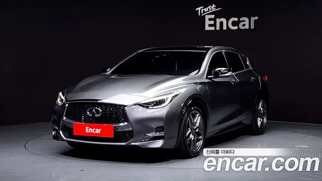 Infiniti Q30 2.0 Sport Essential