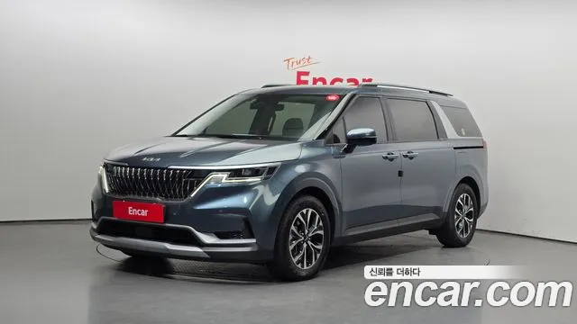 Kia Canival 9-Seater Prestige