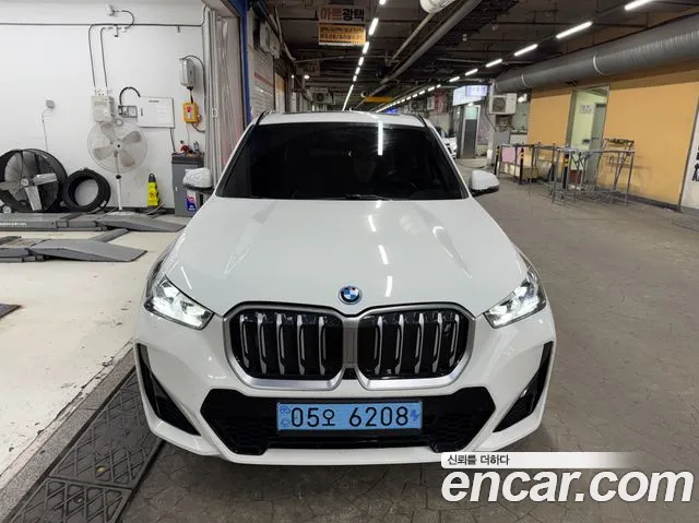 BMW iX1 xDrive 30 M Sport