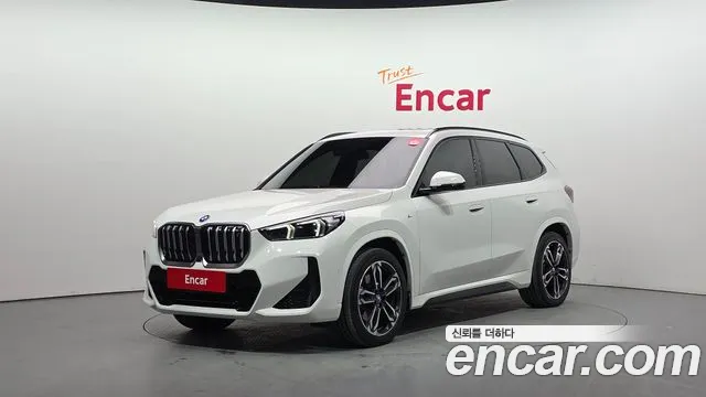 BMW iX1 xDrive 30 M Sport