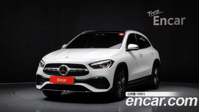 Mercedes-Benz GLA-Class GLA250 4MATIC