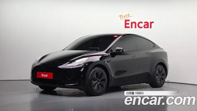 Tesla Model Y RWD