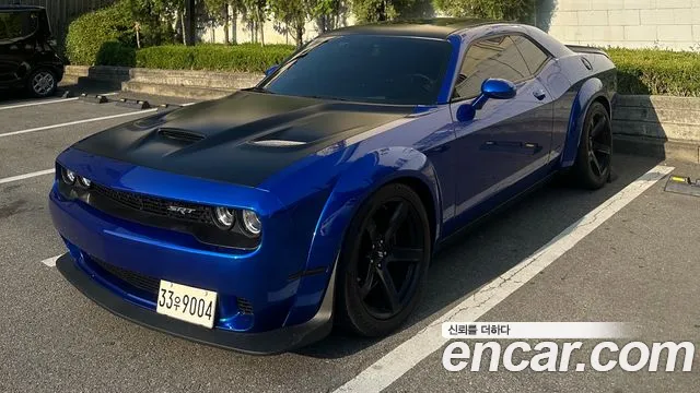 Dodge Challenger 6.4