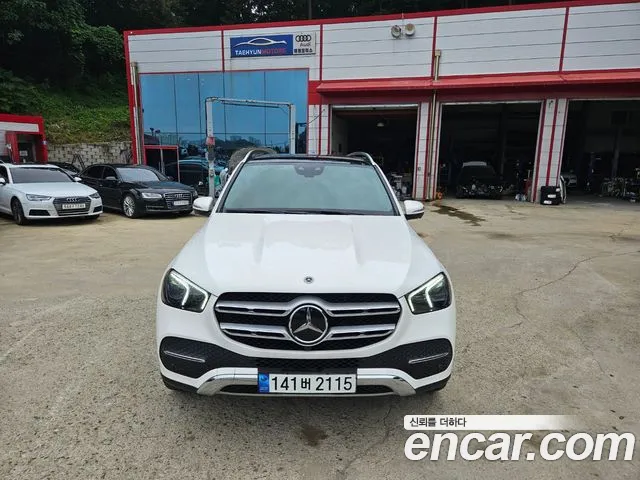 Mercedes-Benz GLE-Class GLE300d 4MATIC