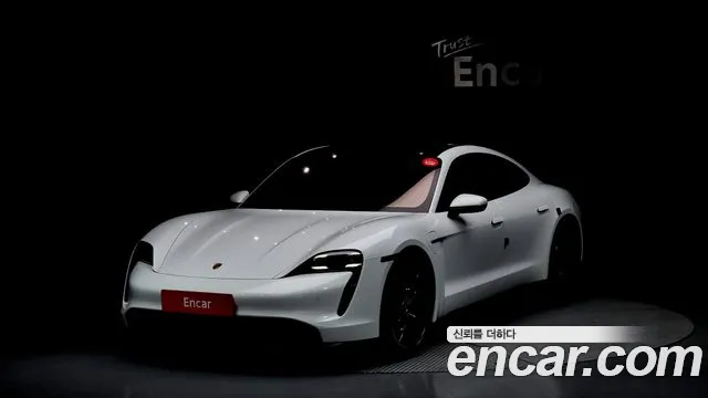 Porsche Taycan 4S