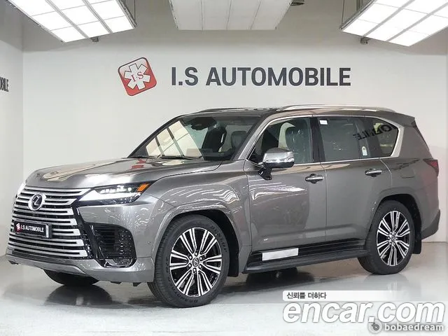 Lexus LX 700h Luxury