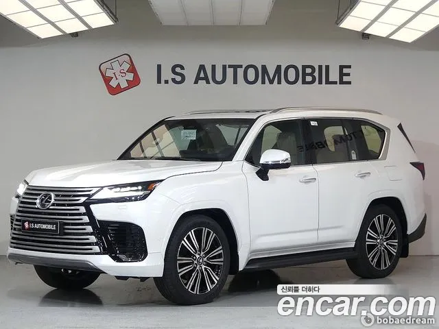 Lexus LX 700h Luxury