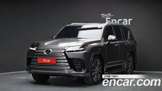 Lexus LX 700h Luxury