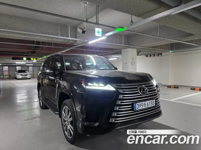 Lexus LX 700h VIP