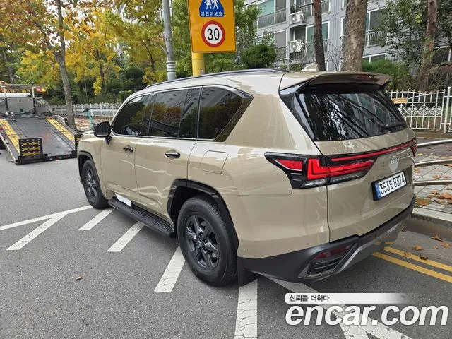 Lexus LX 700h Overtrail