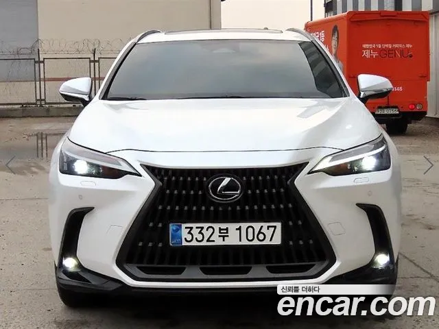 Lexus NX Premium