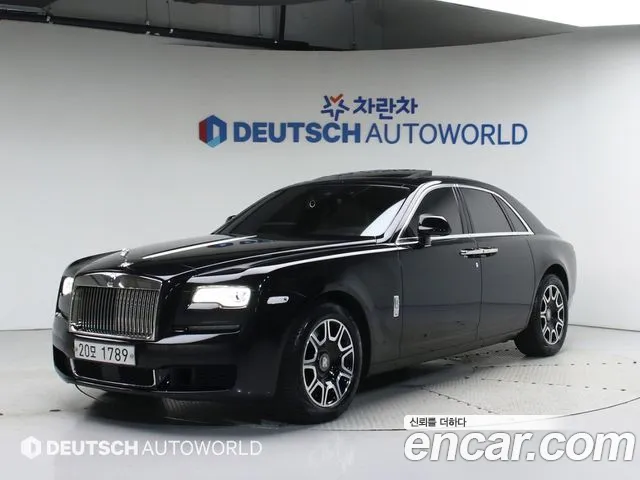 Rolls-Royce Ghost 6.6 V12