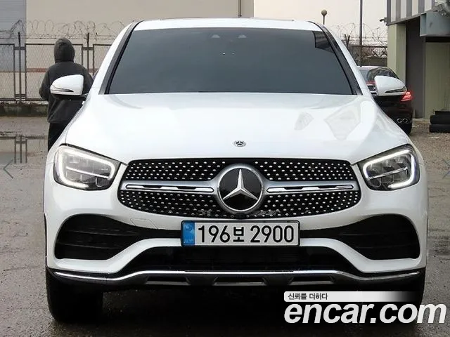 Mercedes-Benz GLC-Class GLC300e 4MATIC Coupe