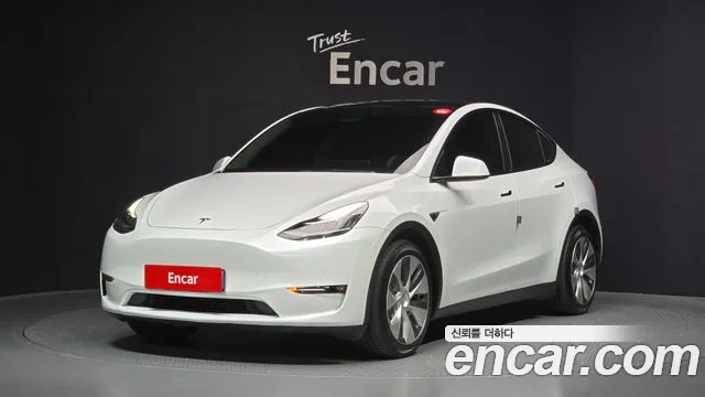 Tesla Model Y Long Range